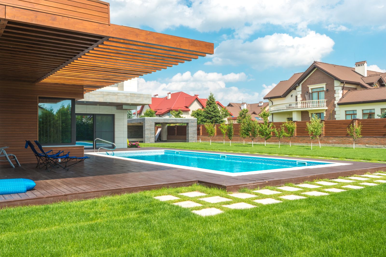 Skys the Limit Pool Construction — Pool Builder